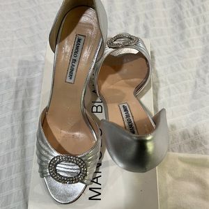 Manila Blahnik Sedaraby Dorsay